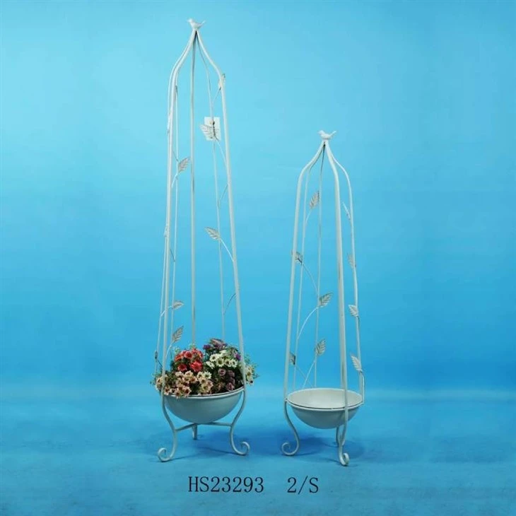 Metal Garden Trellis For Climbing Plants